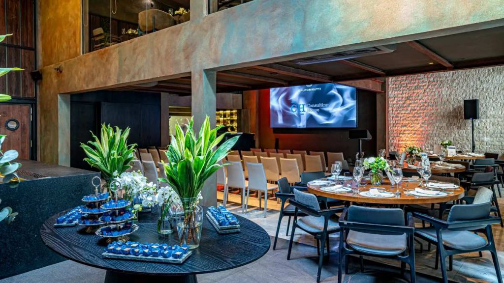 Decoração para festa corporativa: 5 estilos e tendências para encantar os convidados decoração para festa corporativa combina elementos elegantes e modernos